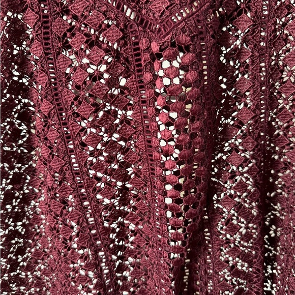 Abercrombie & Fitch Crochet Short Sleeve Blouse in Size Medium New With Tags - Picture 5 of 9